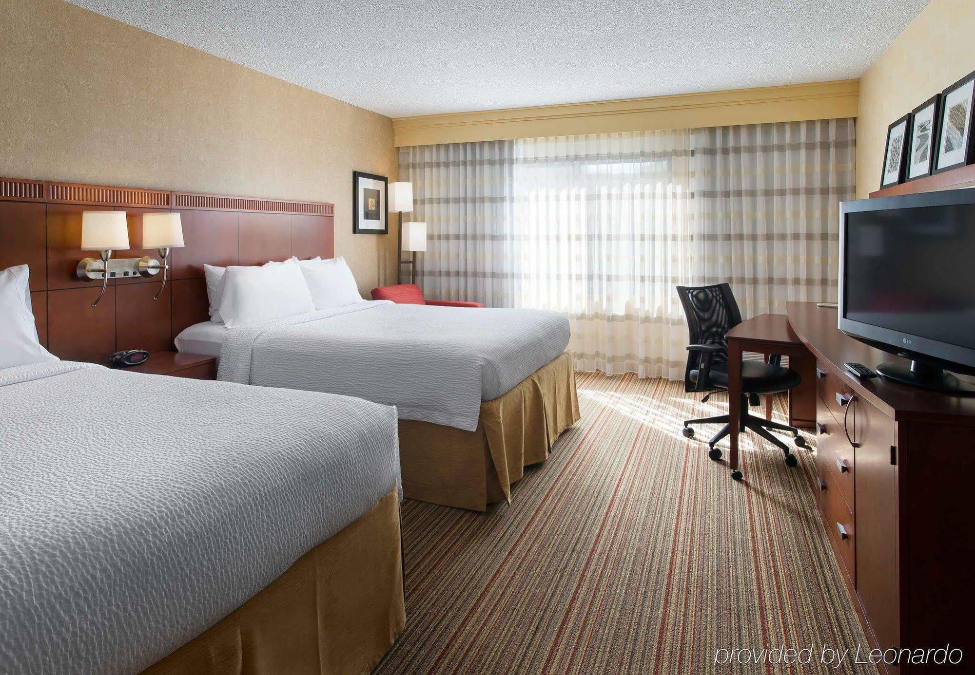 Courtyard Sacramento Airport Natomas Hotel Exterior foto