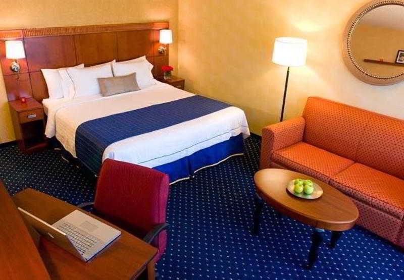 Courtyard Sacramento Airport Natomas Hotel Quarto foto
